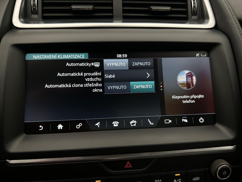 Jaguar E-Pace P250 AWD AUT - fotka 34 z 44