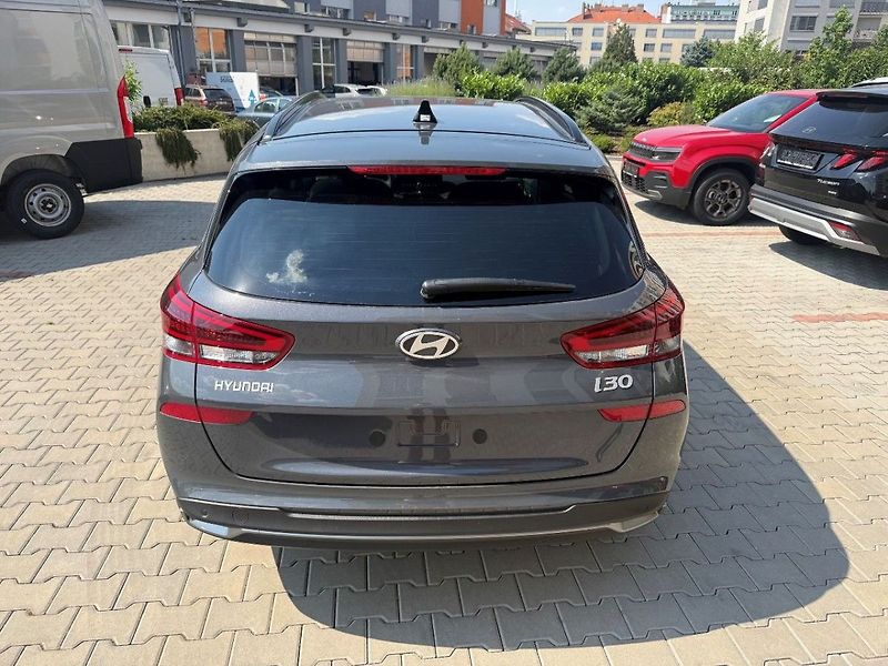 Hyundai i30 26 WG 1,0 T-GDI MT GO CZECH - fotka 4 z 9