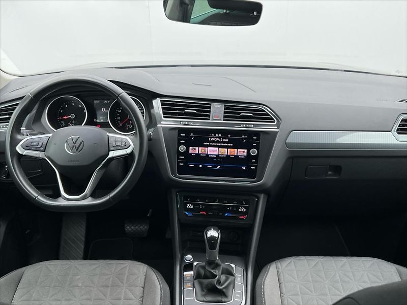 Volkswagen Tiguan 1,5 TSi 110kW 7DSG LIFE - fotka 5 z 27
