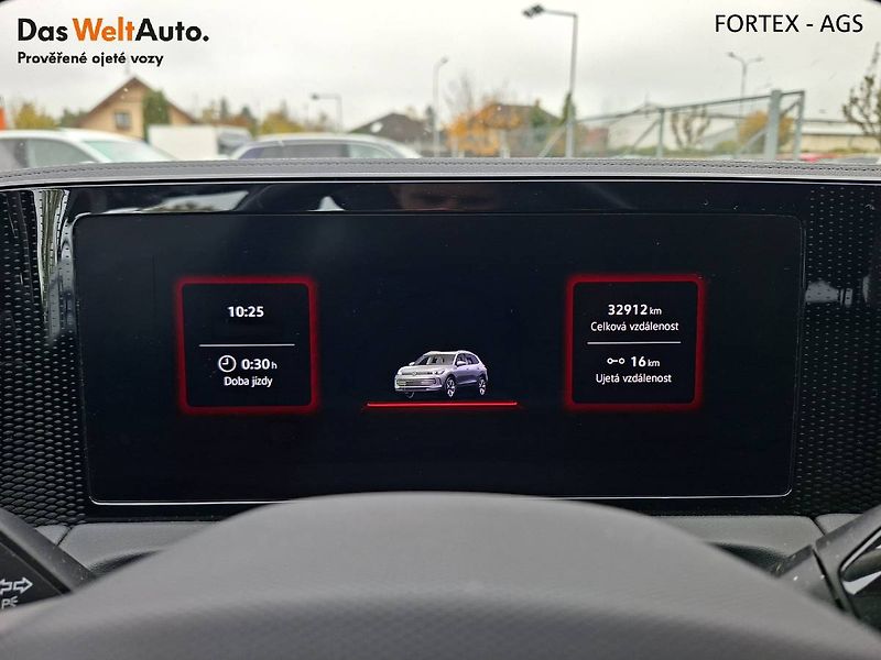 Volkswagen Tiguan (2024) 2.0 TDI,110kW,DSG,Webasto,Tažn - fotka 9 z 30