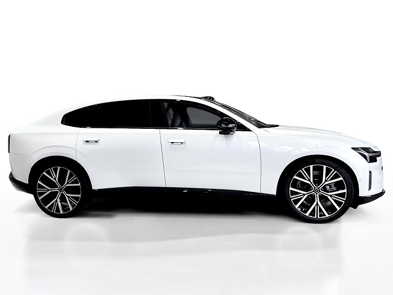 Volvo ES90 (2026) ULTRA Single Motor Ext.Range - fotka 6 z 13