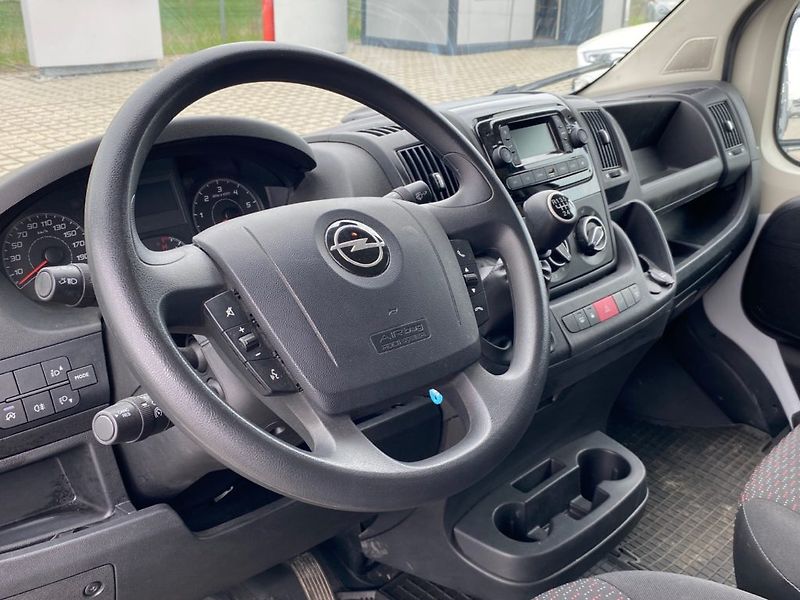 Opel Movano (2024) Van 3500 L3 H2 2,2CDTI - fotka 11 z 26