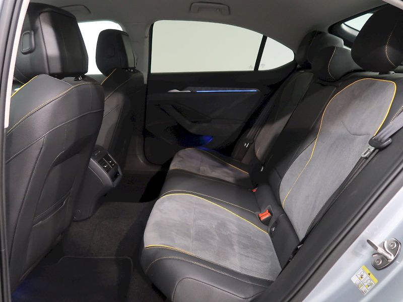 Škoda Superb (2024) SELECTION 2.0TDI 110KW DSG MAT - fotka 34 z 42