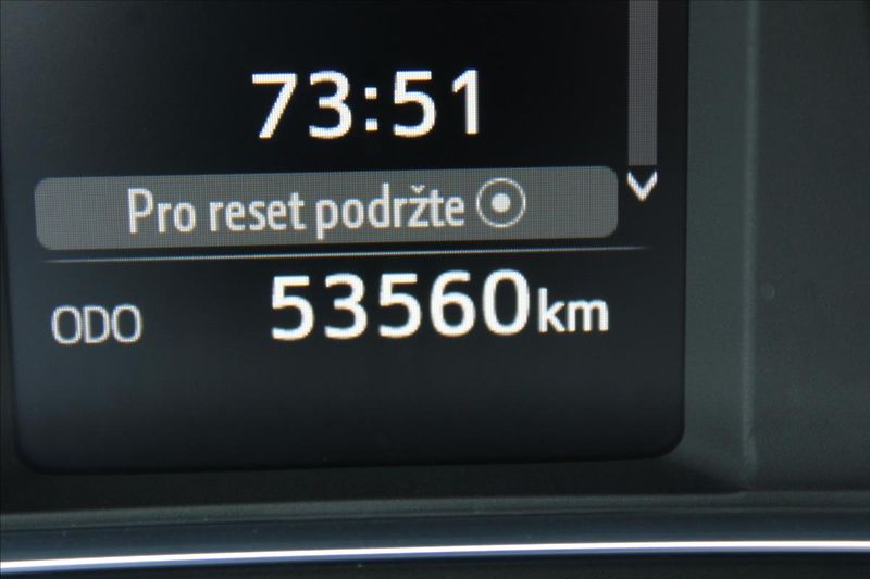 Toyota Yaris 1,5 VVT-i  ČR,A/T,SELECTION - fotka 13 z 29
