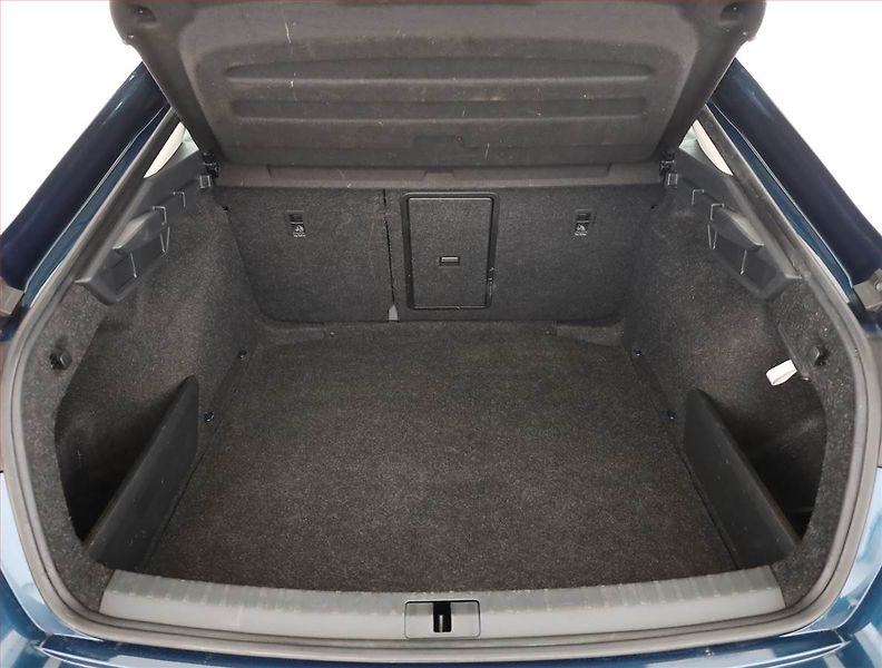 Škoda Octavia (2020) 1.5 TSI, Navi, Tempomat - fotka 18 z 19