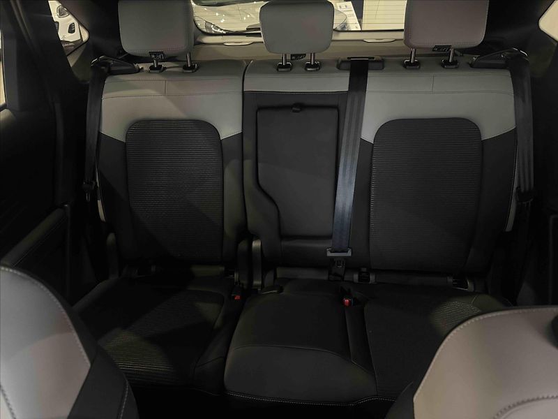 Ford Kuga (2026) 2.5 Duratec PHEV 178 kW/243 ko - fotka 13 z 18