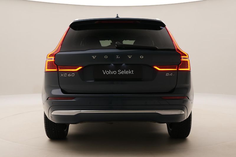 Volvo XC60 B4 AWD BRIGHT PLUS AUT CZ - fotka 12 z 60