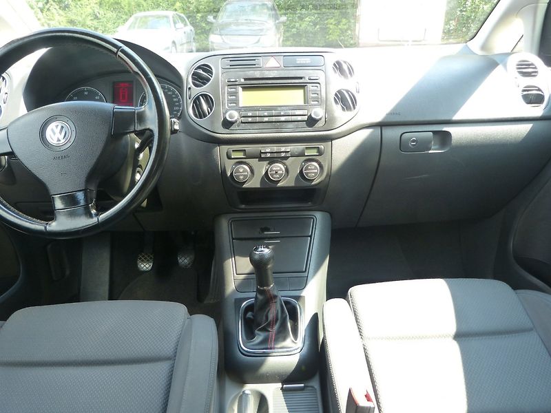 Volkswagen Golf Plus 1.9TDI - fotka 16 z 19