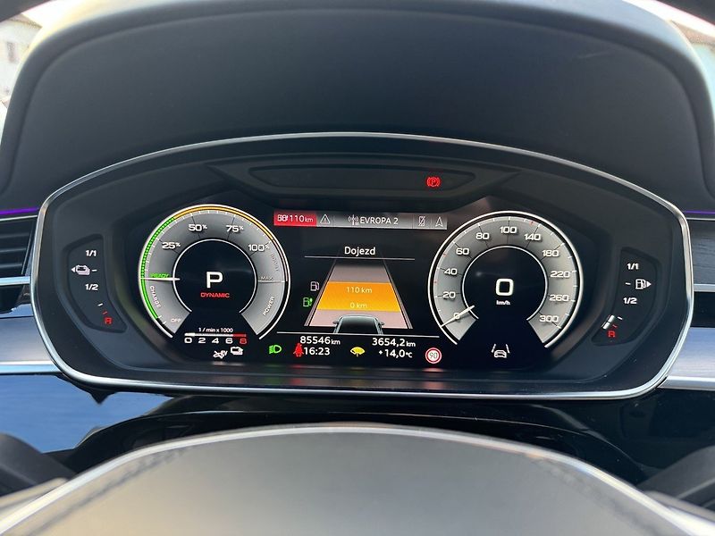 Audi A8 (2022) 55TSFi Martix Vzduch B&O - fotka 7 z 49