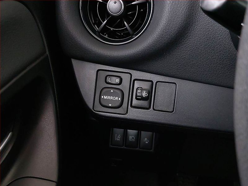 Toyota Yaris (2018) 1.5 Dual VVT-i, ČR,1.maj - fotka 19 z 19