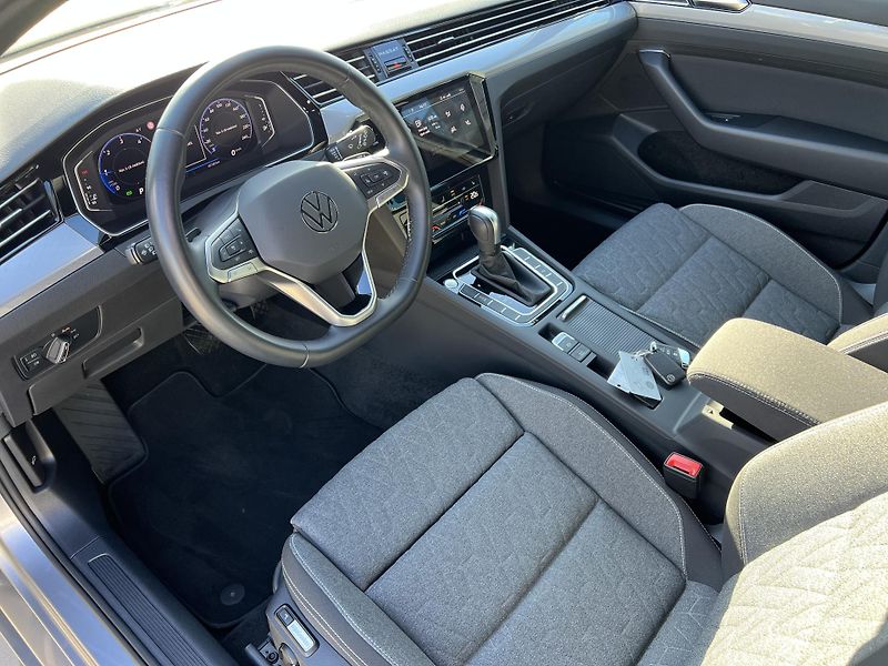 Volkswagen Passat 2.0 TDi 147kw ACC kamera tažné - fotka 9 z 24