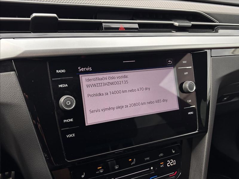 Volkswagen Arteon 2,0 TSI R-Line 206kW DSG - fotka 32 z 38