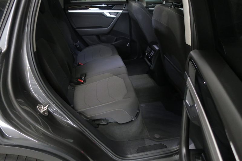 Volkswagen Touareg (2022) 3,0 TDI V6 ČR tažné 3,5t - fotka 41 z 50