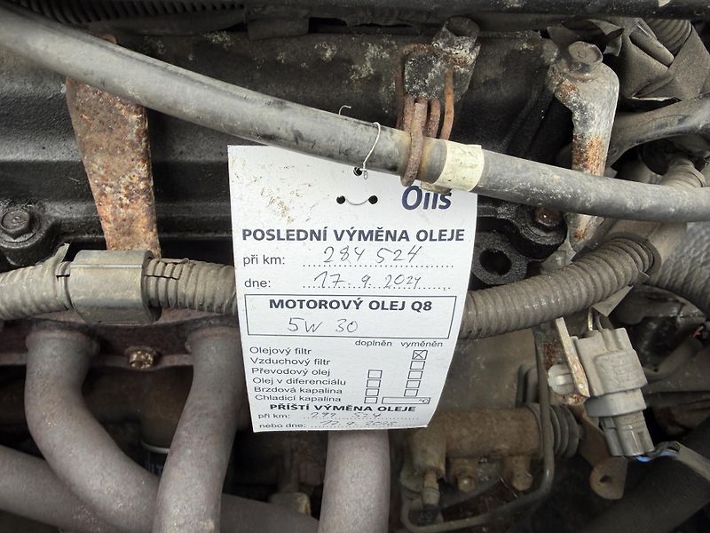 Toyota Yaris 1.0i - fotka 19 z 19