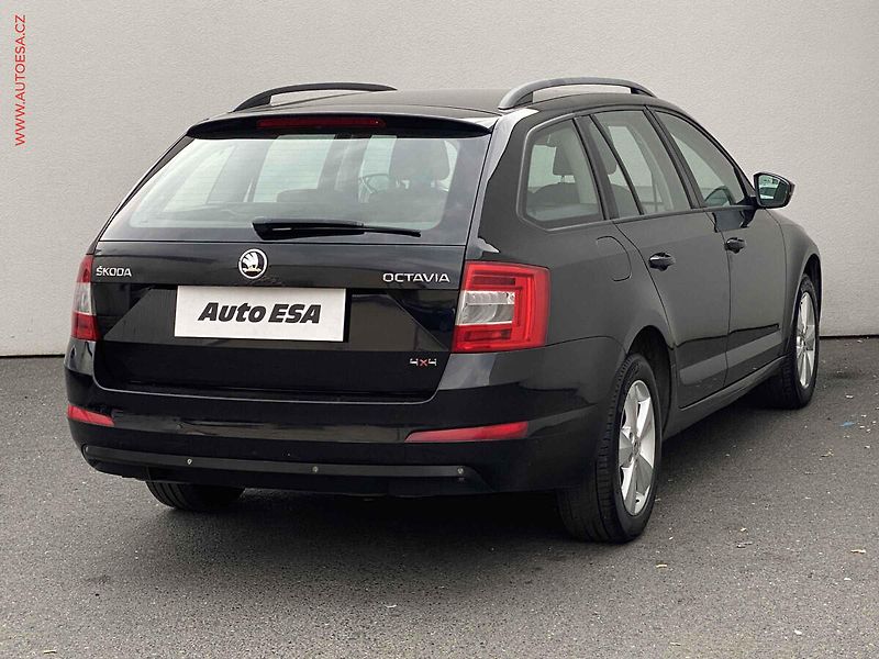 Škoda Octavia (2015) 2.0 TDi 4x4, Elegance - fotka 4 z 17