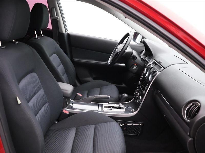 Mazda 6 2,0 i 108kW Aut.klima - fotka 11 z 24