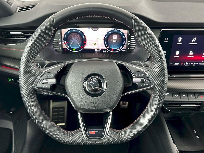 Škoda Octavia (2023) Combi DSG 2.0TSI 180kW RS Chal - fotka 9 z 34
