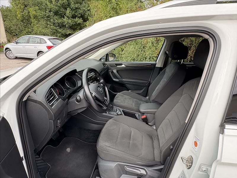 Volkswagen Tiguan Allspace 2,0 TDi140kW,4M,Pano,Led,Highl - fotka 3 z 48