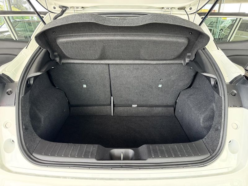 Nissan Juke 1,0DIG-T 114*Kamera*REZERVACE! - fotka 30 z 32