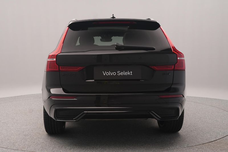 Volvo XC60 B5 AWD BLACK EDITION AUT  - fotka 10 z 49