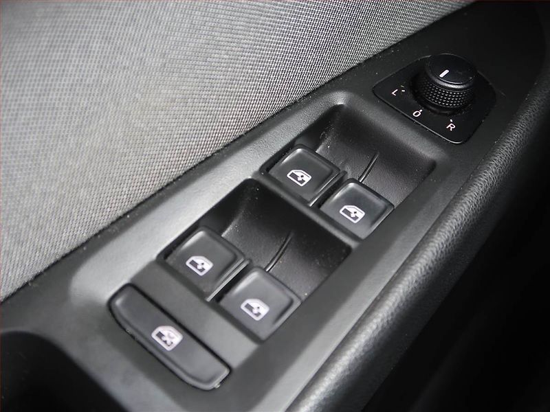 Seat Leon (2019) Style 1.5 TGI CNG, Tempomat - fotka 16 z 17