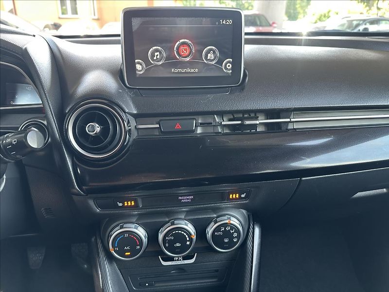 Mazda 2 1,5 - fotka 15 z 25