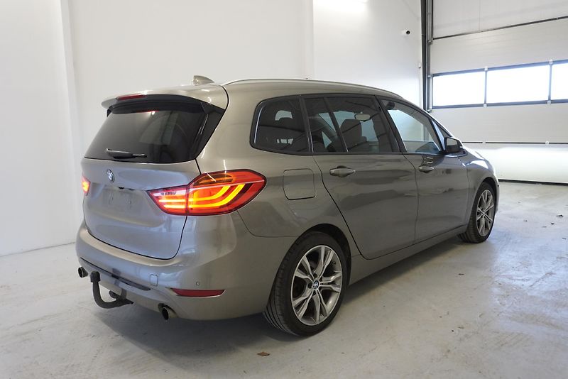 BMW Řada 2 2,0 GRAN TOURER - fotka 5 z 33
