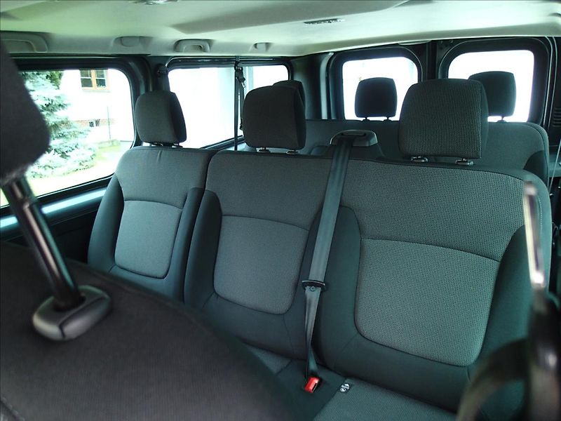 Renault Trafic 2,0 1.maj. ČR,DPH, 8míst - fotka 44 z 48