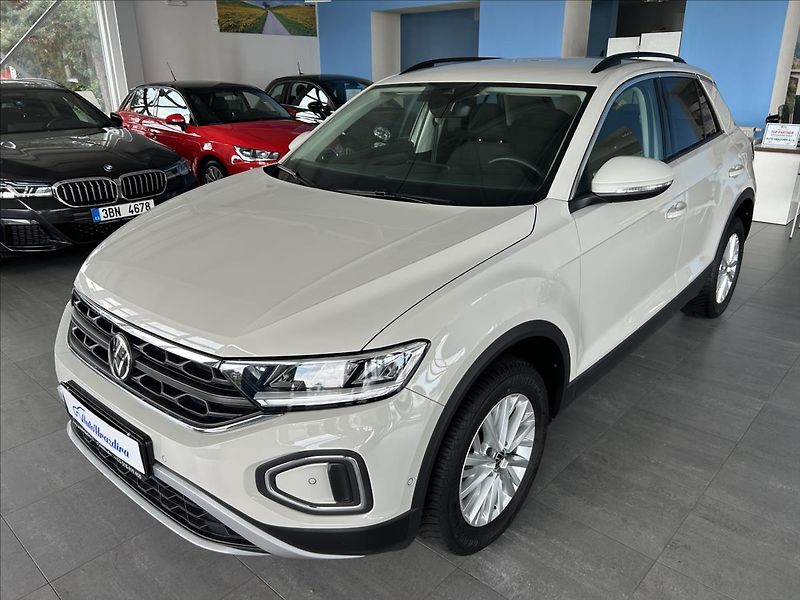 Volkswagen T-Roc 1,0   TSI 85kW,LIFE,1.MAJITEL - fotka 3 z 26