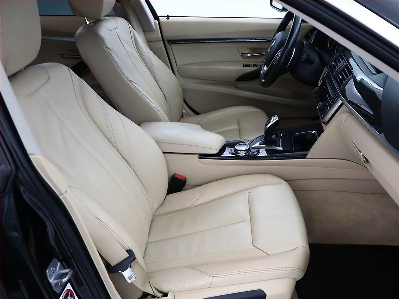 BMW Řada 3 (2014) 320d xDrive GT, 4X4, Automat - fotka 7 z 20
