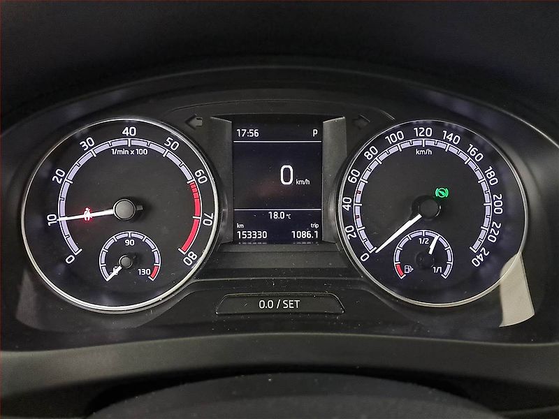 Škoda Rapid (2019) Spaceback 1.0 TSI, Automat - fotka 11 z 17