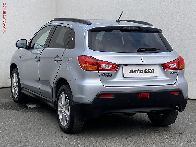 Mitsubishi ASX (2012) 1.8 DI-D, Panor, xenon - fotka 6 z 18