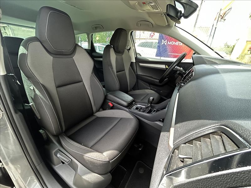 Škoda Karoq 1,0 TSi DPH  Kessy,LED,1xMajit - fotka 34 z 50