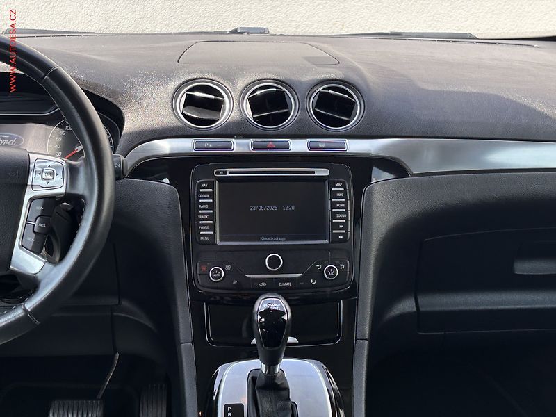 Ford Galaxy (2014) 2.0 TDCi 7míst, Titanium, AT - fotka 9 z 20