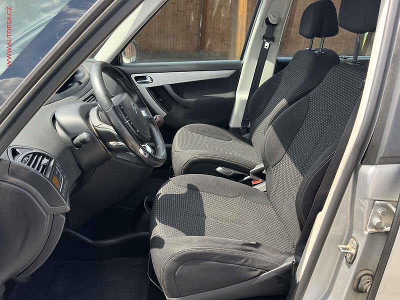 Citroën Grand C4 Picasso (2007) 1.6HDi - fotka 9 z 15