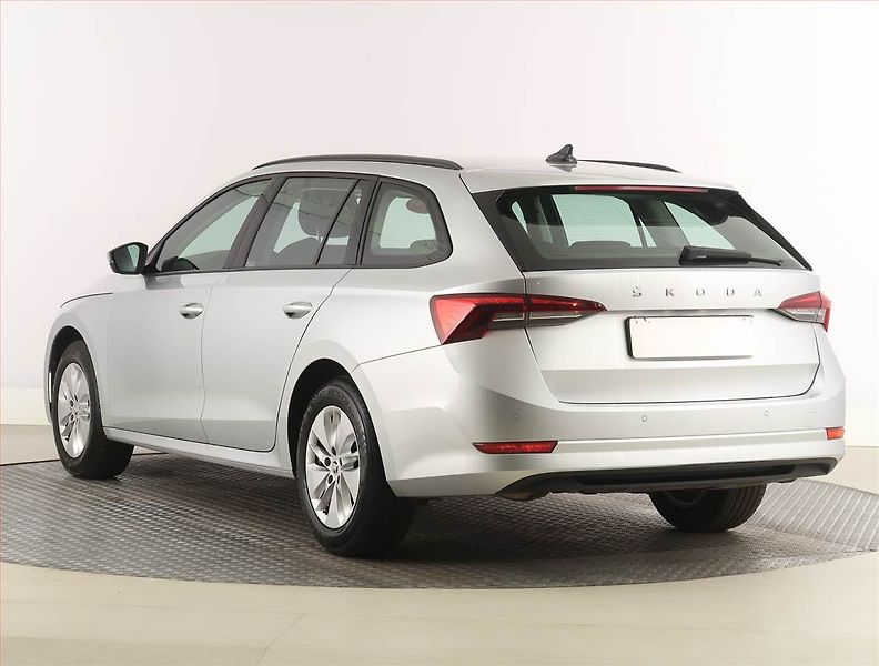 Škoda Octavia (2023) Ambition 2.0 TDI, digi klima - fotka 4 z 24