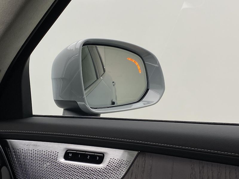 Volvo XC90 (2026) T8 AWD Plug-in BRIGHT ULTRA - fotka 38 z 75