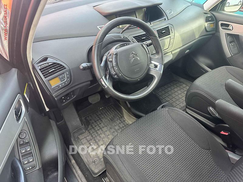 Citroën Grand C4 Picasso (2012) 1.6HDi, AT, autoAC, temp,7 - fotka 3 z 3