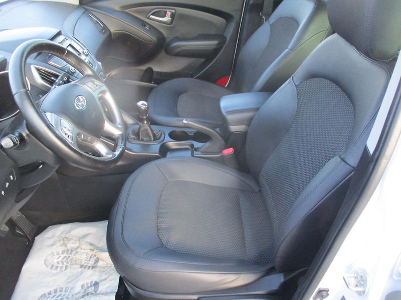 Hyundai ix35 1.6GDi COMFORT*TAŽNÉ Z*VÝHŘEV - fotka 13 z 49