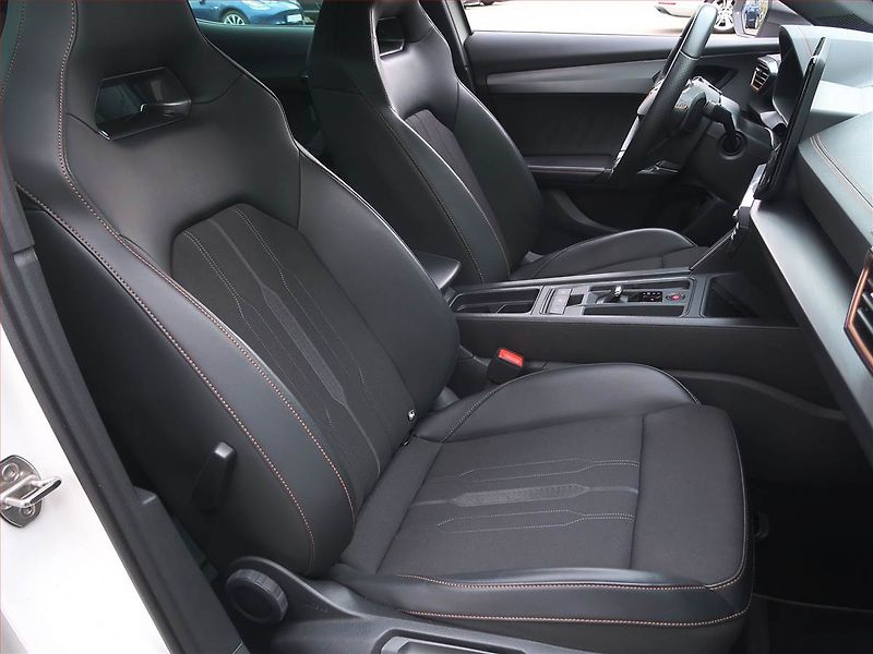 Cupra Formentor (2023) 2.0 TSI VZ - fotka 9 z 18
