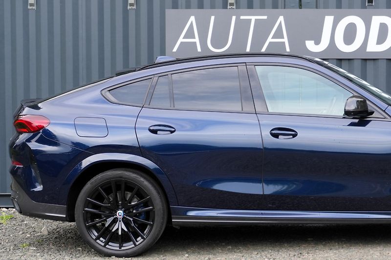 BMW X6 40i xDrive, ČR, Masáž, Webasto - fotka 9 z 44
