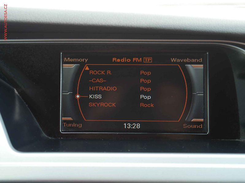 Audi A4 (2008) 3.2 FSi Quattro, ČR, S-line - fotka 16 z 20