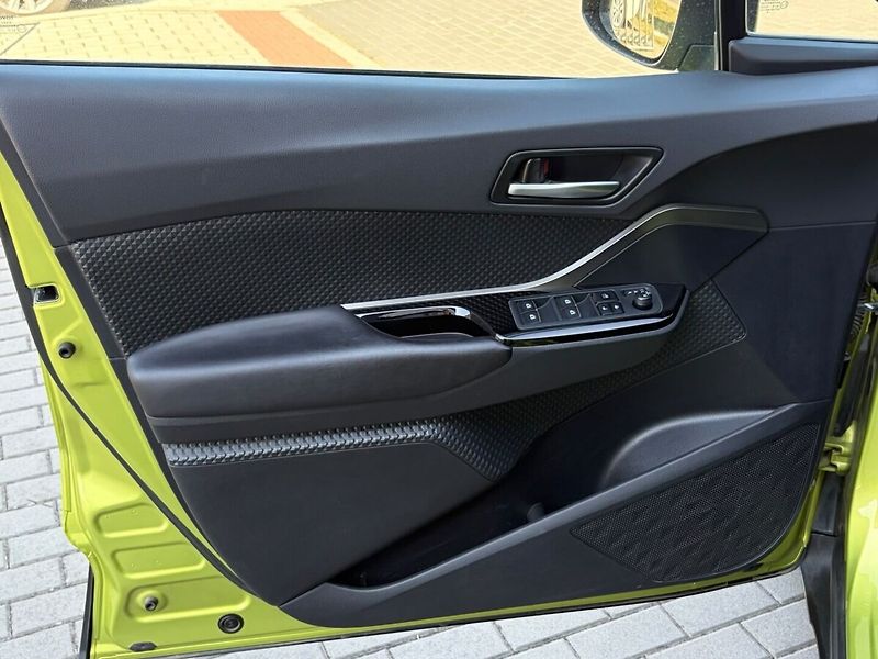 Toyota C-HR 1.8 Hybrid Premium - fotka 5 z 20