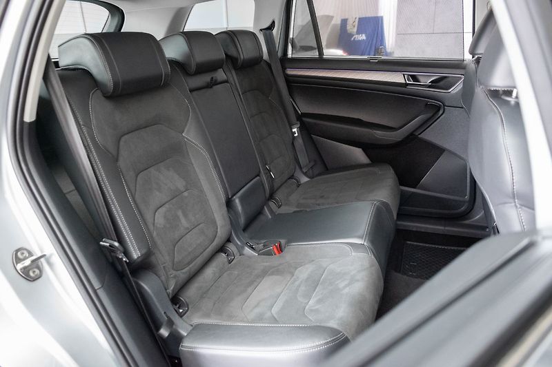 Škoda Kodiaq 2.0 TDI STYLE+*TAŽNÉ*DPH*ČR 1M - fotka 14 z 48