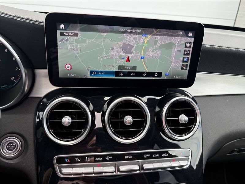 Mercedes-Benz GLC 200 145 KW 4MATIC CZ 1 DPH - fotka 19 z 37