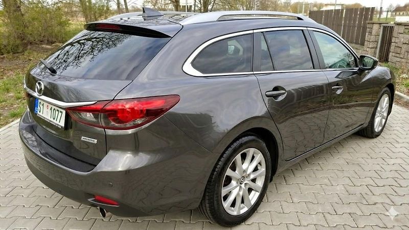 Mazda 6 2.0 benzin Facelit 1. majitel - fotka 9 z 41