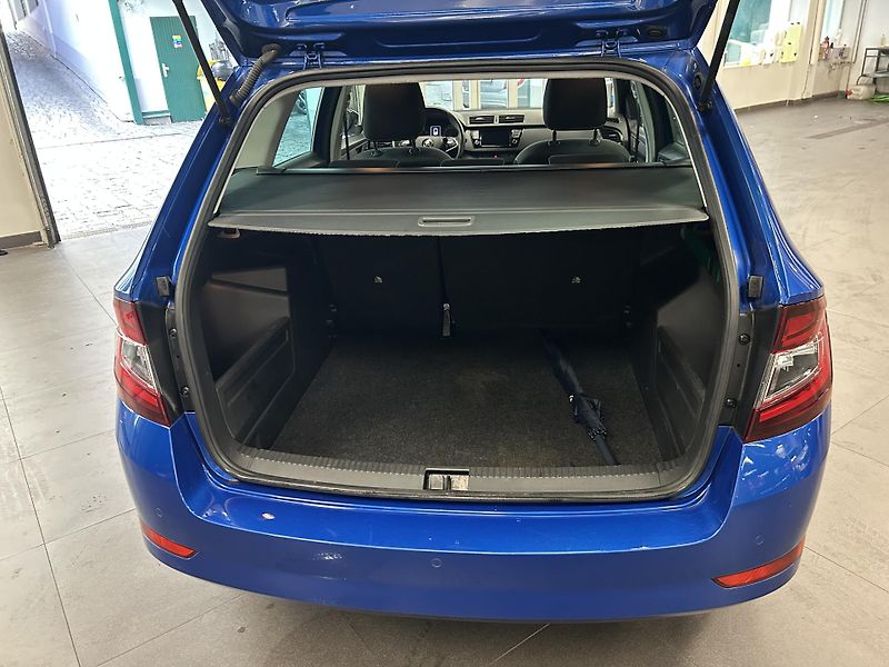 Škoda Fabia (2022) 1.0TSi Ambition TOP - fotka 18 z 22