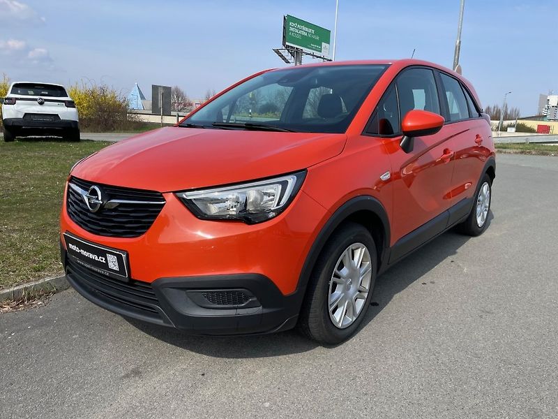 Opel Crossland X Enjoy 1,2 MT5, ČR, 1. maj - fotka 1 z 31