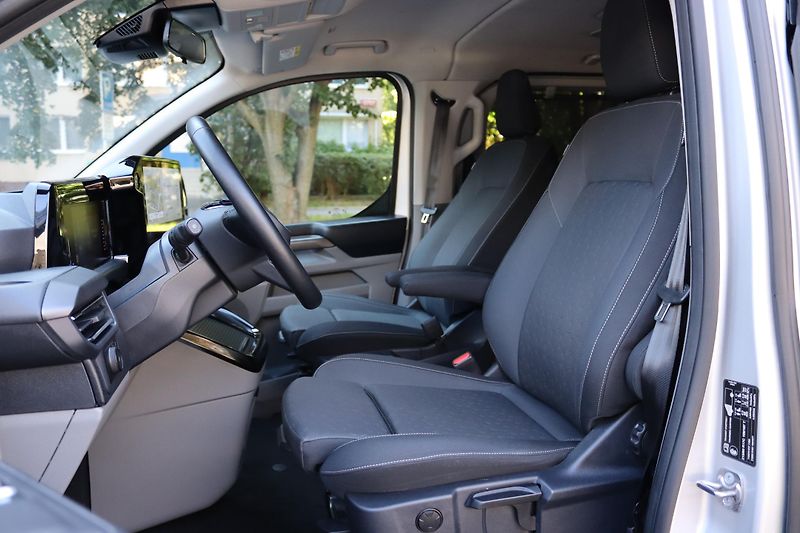 Ford Tourneo Custom Ford Tourneo Custom titaniumL2 - fotka 25 z 55