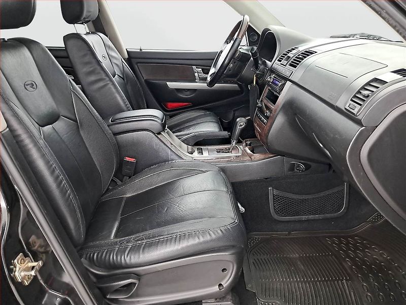 SsangYong Rexton (2005) 2.7 XDi, Automat, 7 míst - fotka 9 z 16